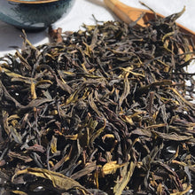 Load image into Gallery viewer, “Duck Poop” Oolong Tea