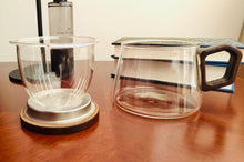Load image into Gallery viewer, Borosilicate Glass Infuser Mug (340ml)