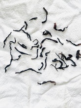 Load image into Gallery viewer, Heritage Grove Oolong (Aged Tree) \ Qun Ti (Lao Cong) 群体 （老丛）
